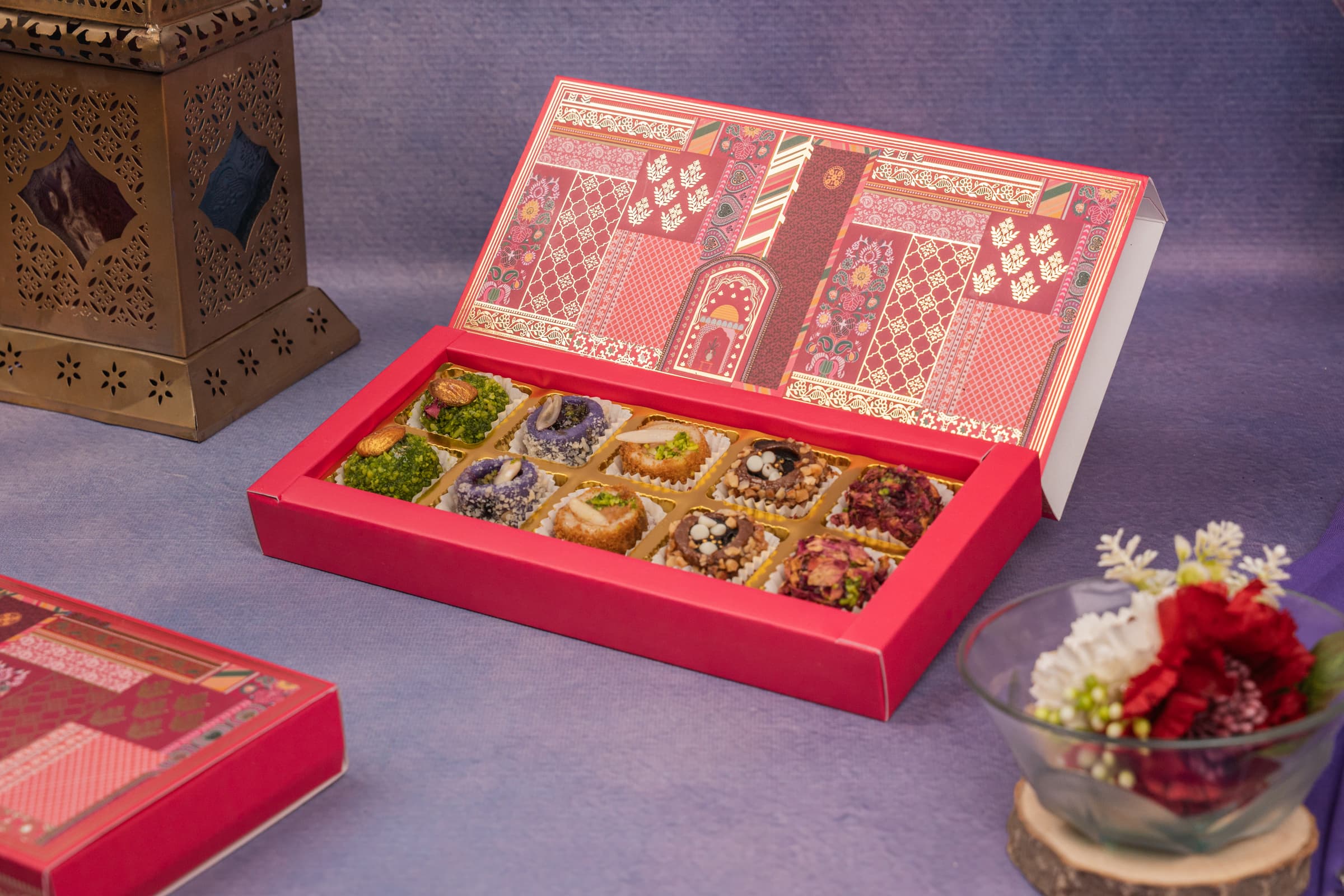 THE ROYAL MITHAI BOX 10 PCS